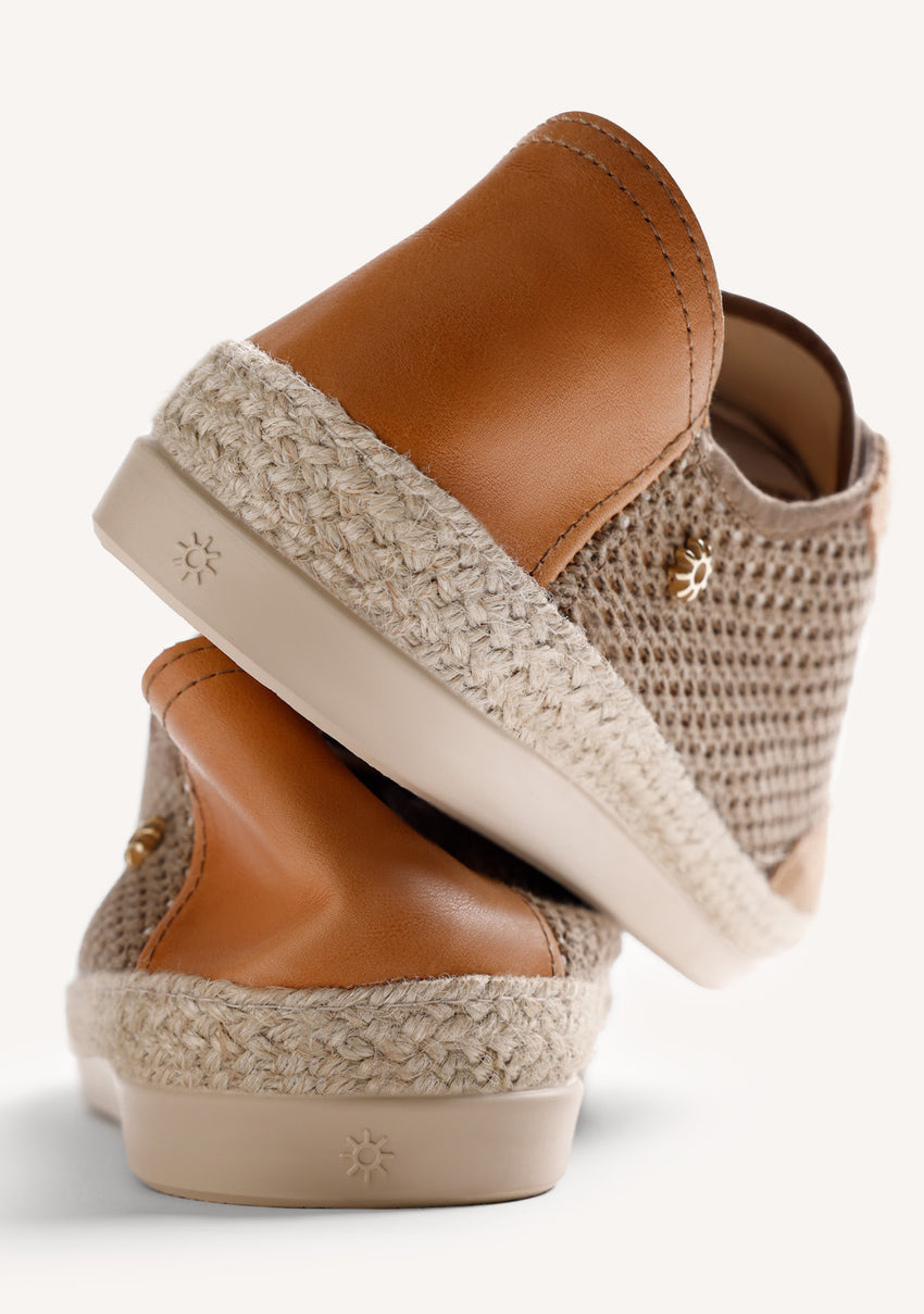 KHAKI MESH SNEAKERS