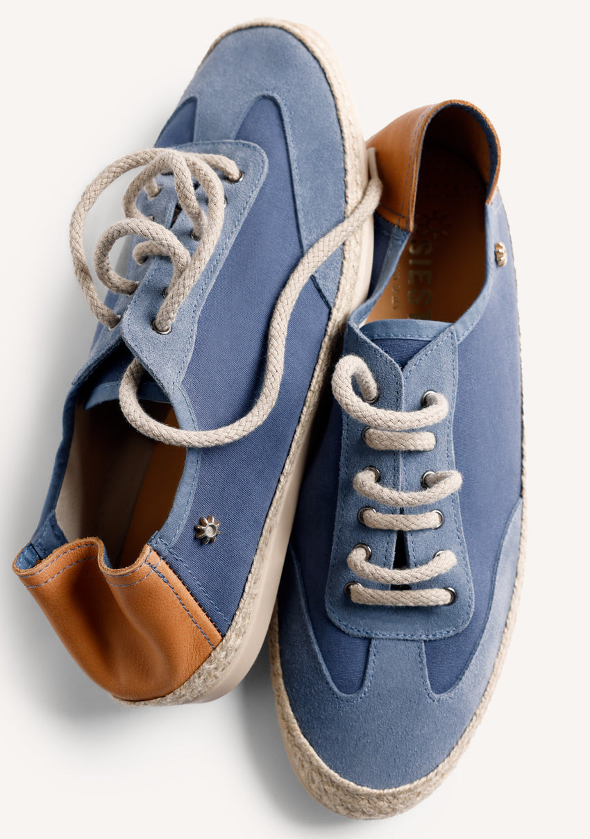 BLUE LEATHER SNEAKERS