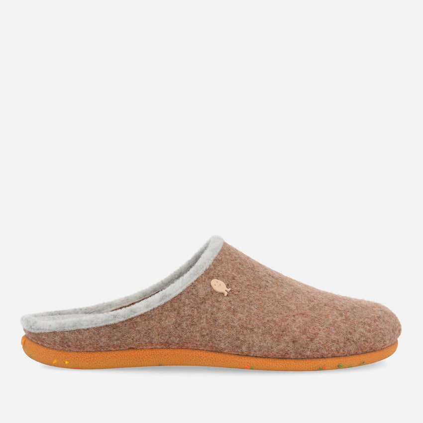 Brown Hot Potatoes slippers LABINSK
