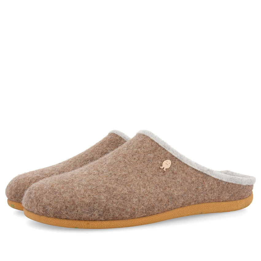 Brown Hot Potatoes slippers LABINSK