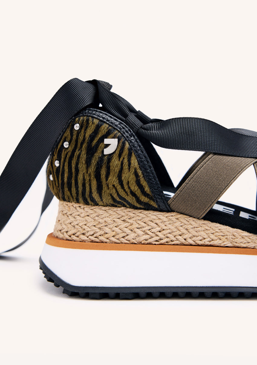 BLACK SNEAKERS IN ESPADRILLE STYLE FOR WOMAN SETTALA