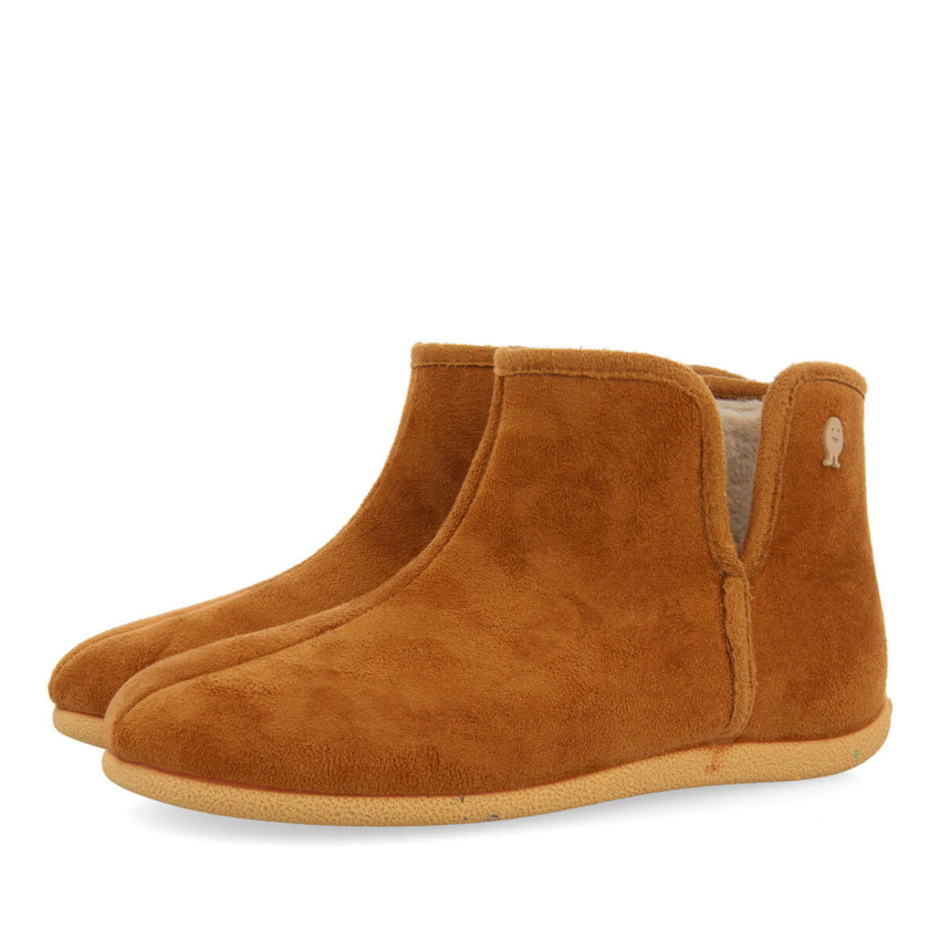 Ankle-height house slippers with fleece detail “Sifjord”