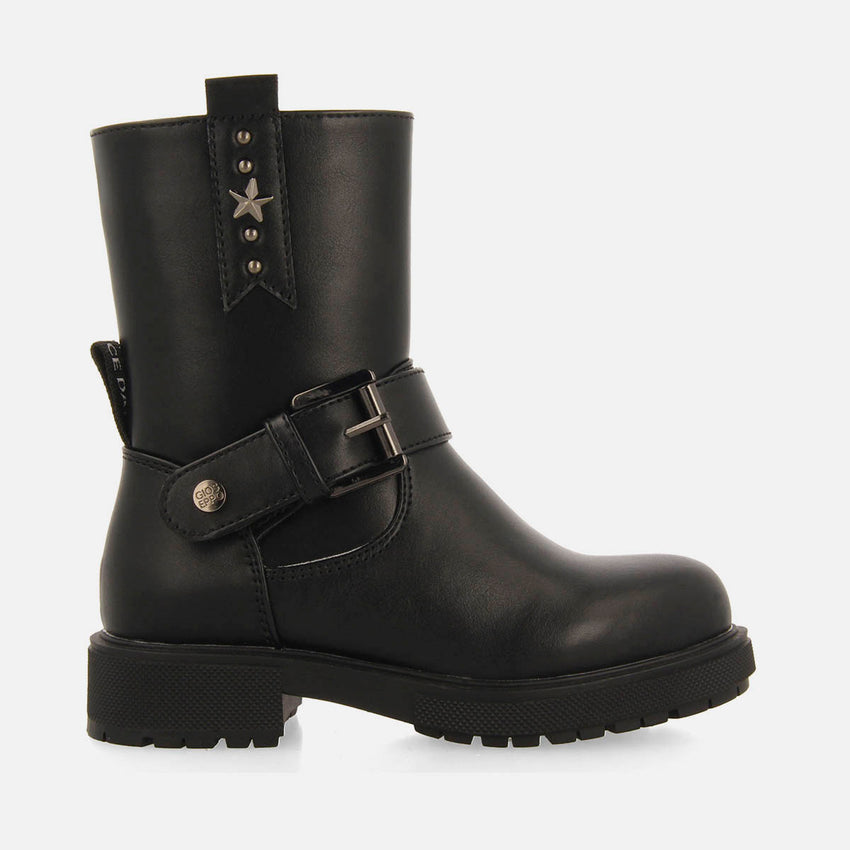 BIKER BOOTS WITH STUDS ON THE HEEL