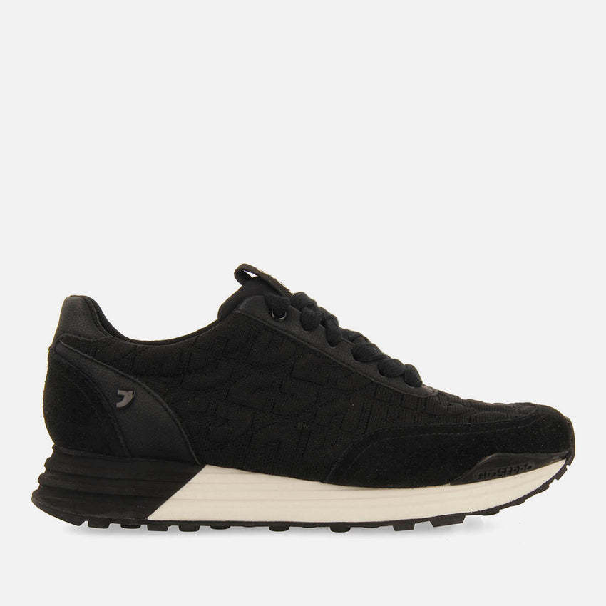 PADDED SNEAKERS SVIT