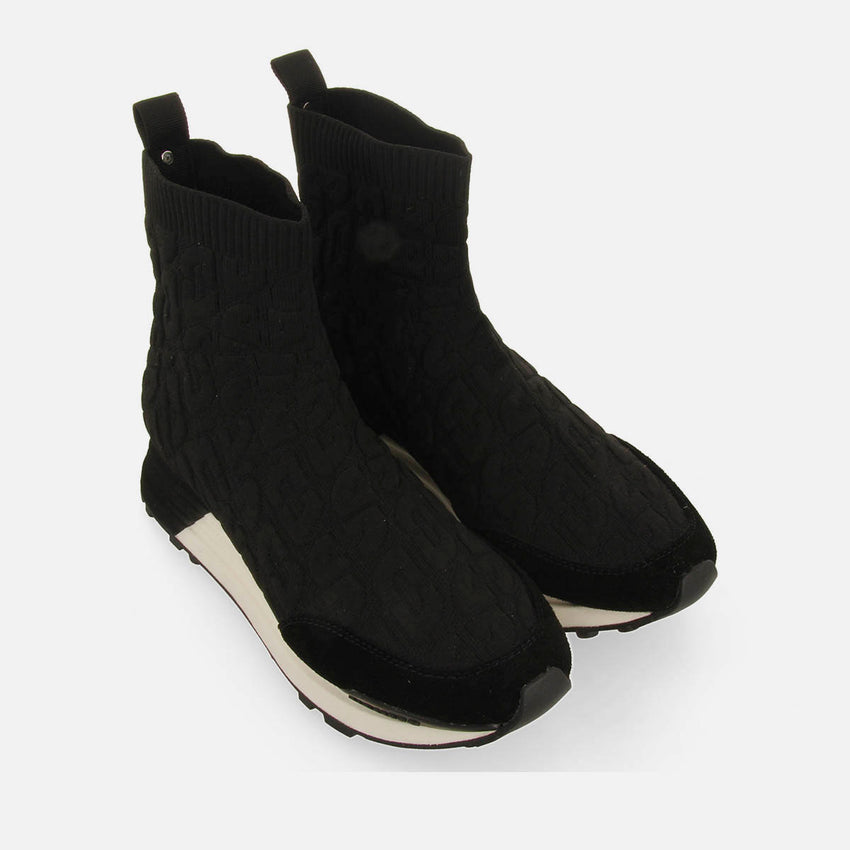 SOCK-LIKE SNEAKERS HOLEV