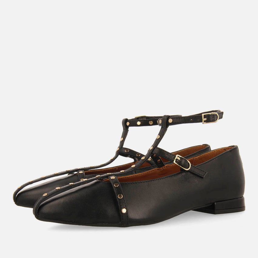 FLATS LEATHER WITH STUDS KALOCSA