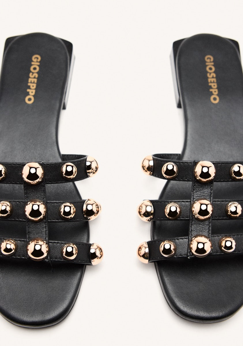 LEATHER STUDDED FLAT SANDALS DEKORRA