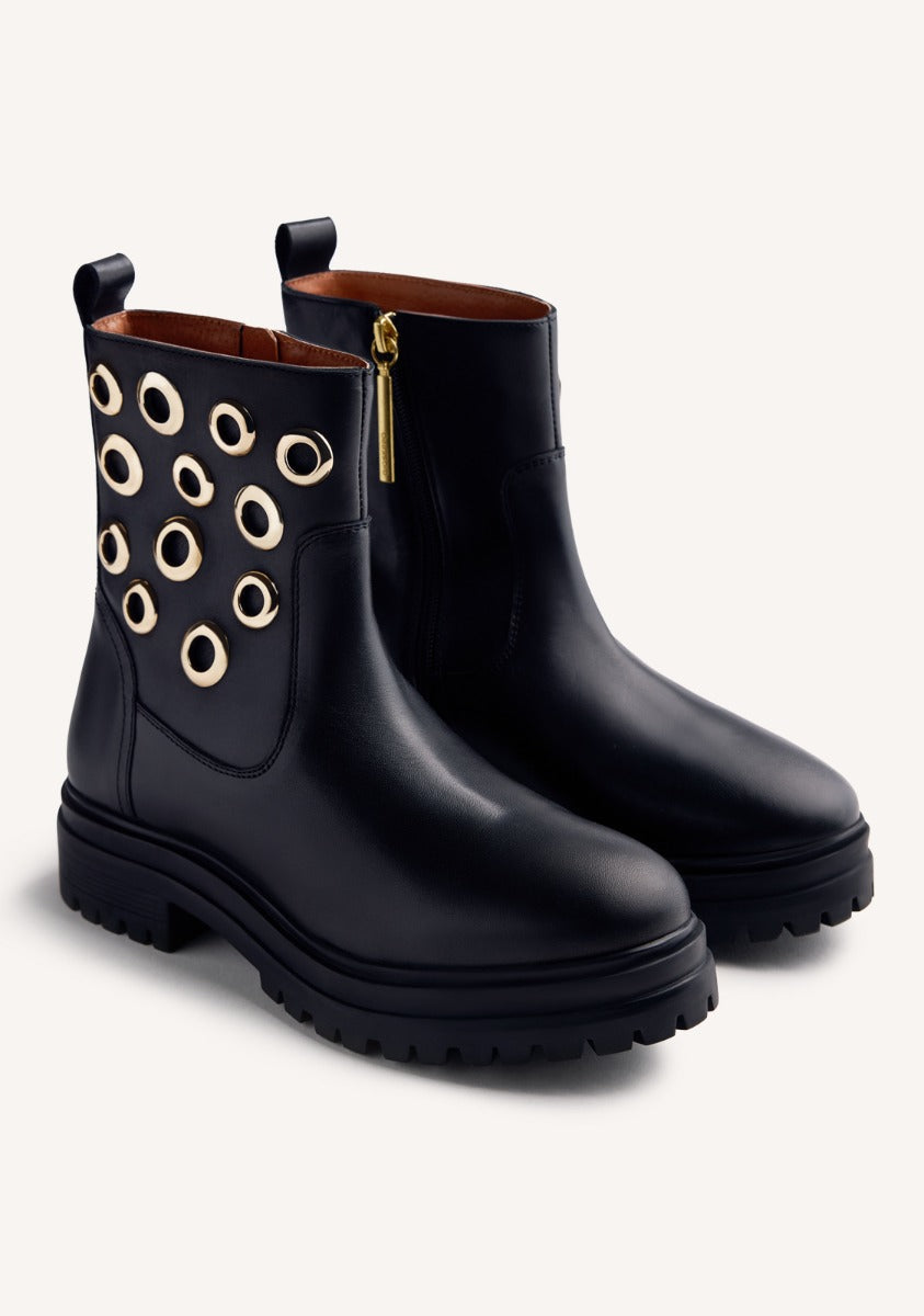 EYELET LEATHER BOOTS ONAMIA