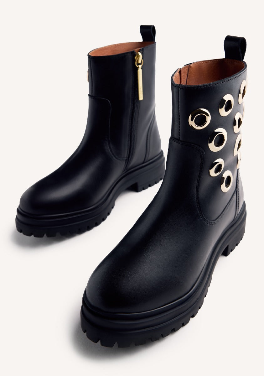 EYELET LEATHER BOOTS ONAMIA