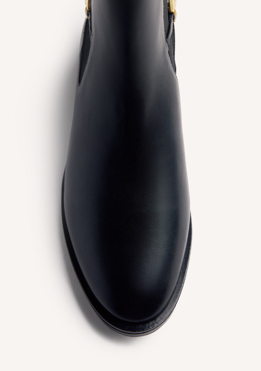 CHAIN LEATHER CHELSEA BOOTS REESE