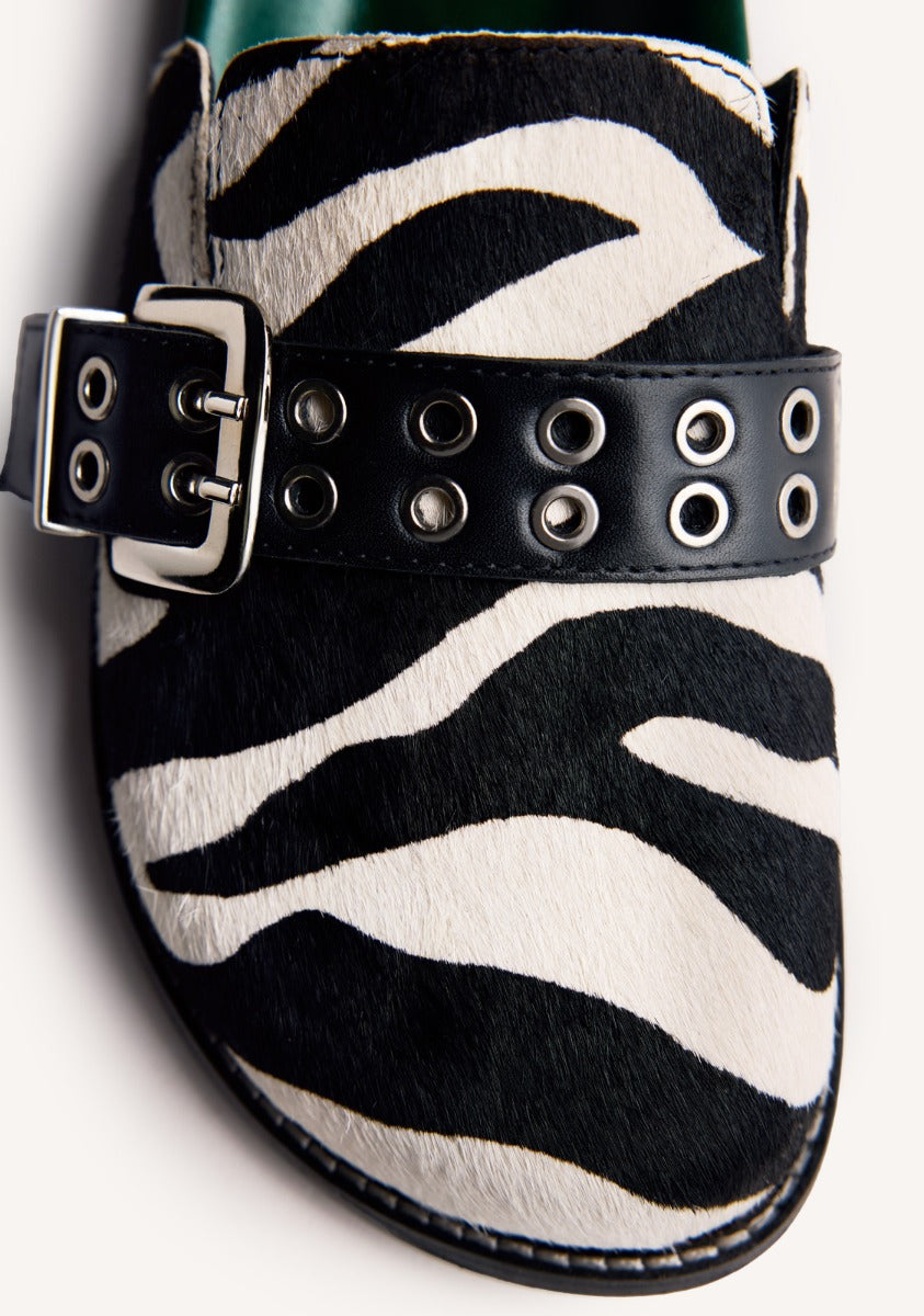 ANIMAL PRINT LEATHER CLOGS BEULAH