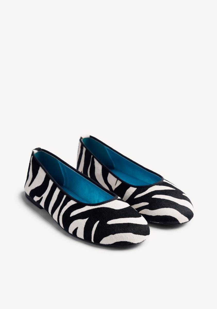 ANIMAL PRINT LEATHER BALLET FLATS CHOKIO