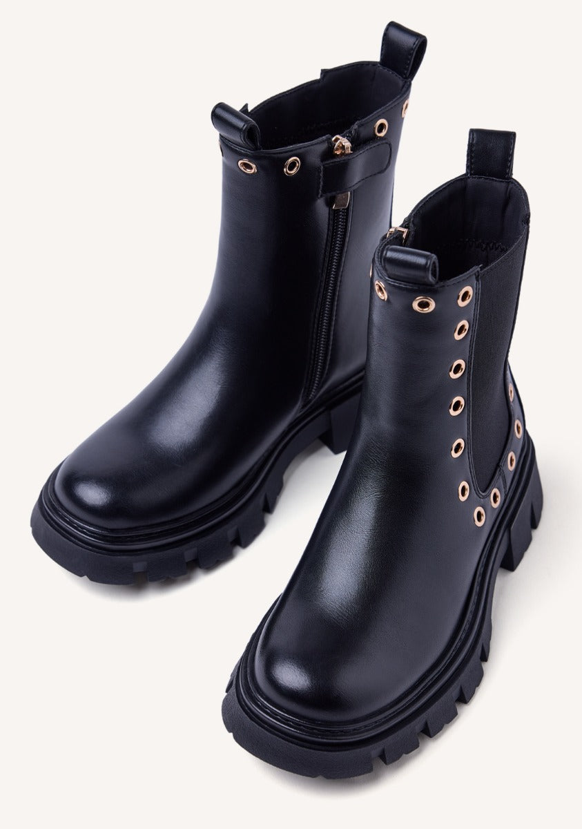 EYELET BOOTS DENHAM
