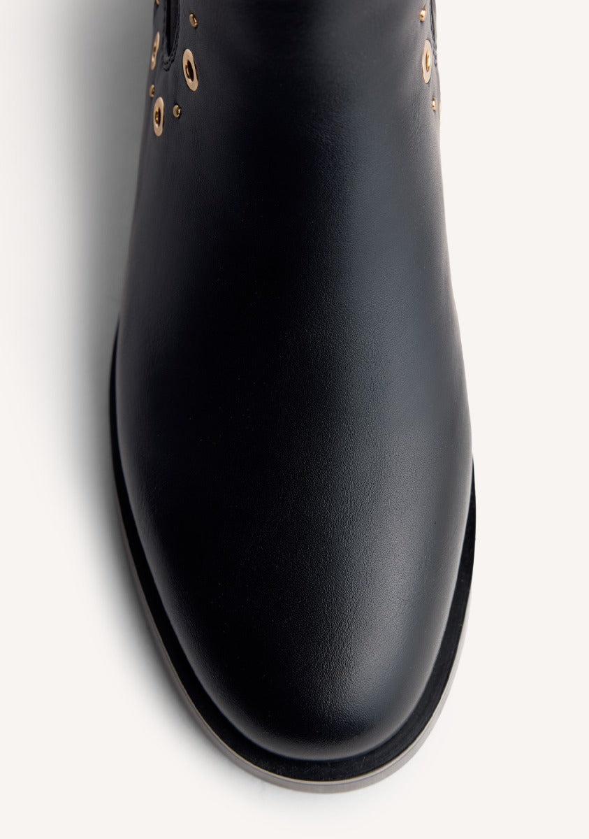 STUDDED AND OLLED CHELSEA BOOTS HALMA