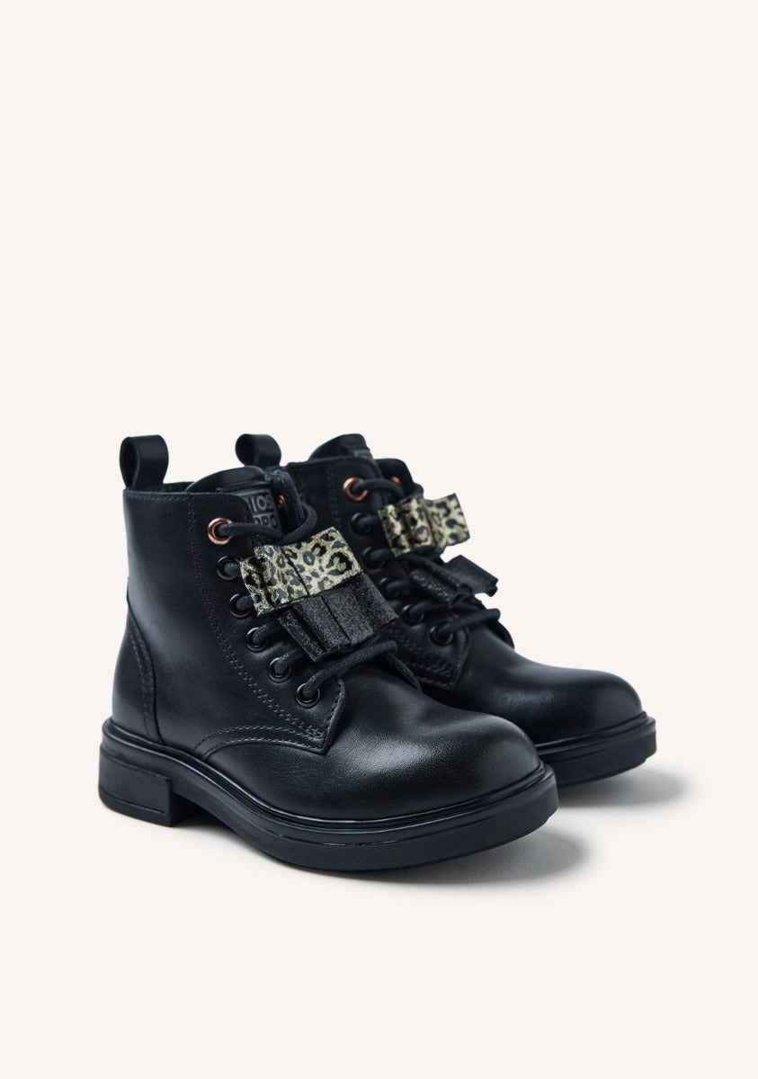 LEATHER BOOTS BOWS REVERE