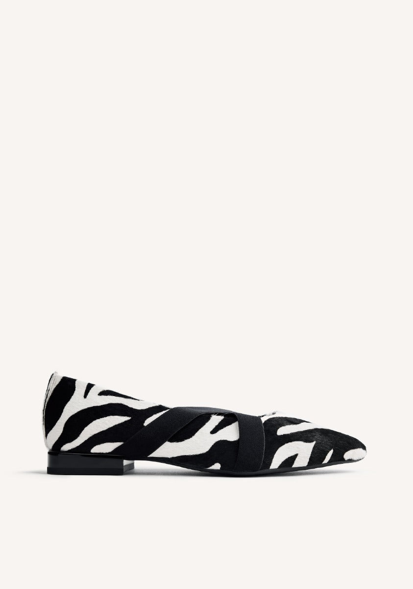 ANIMAL PRINT LEATHER BALLET FLATS MILACA