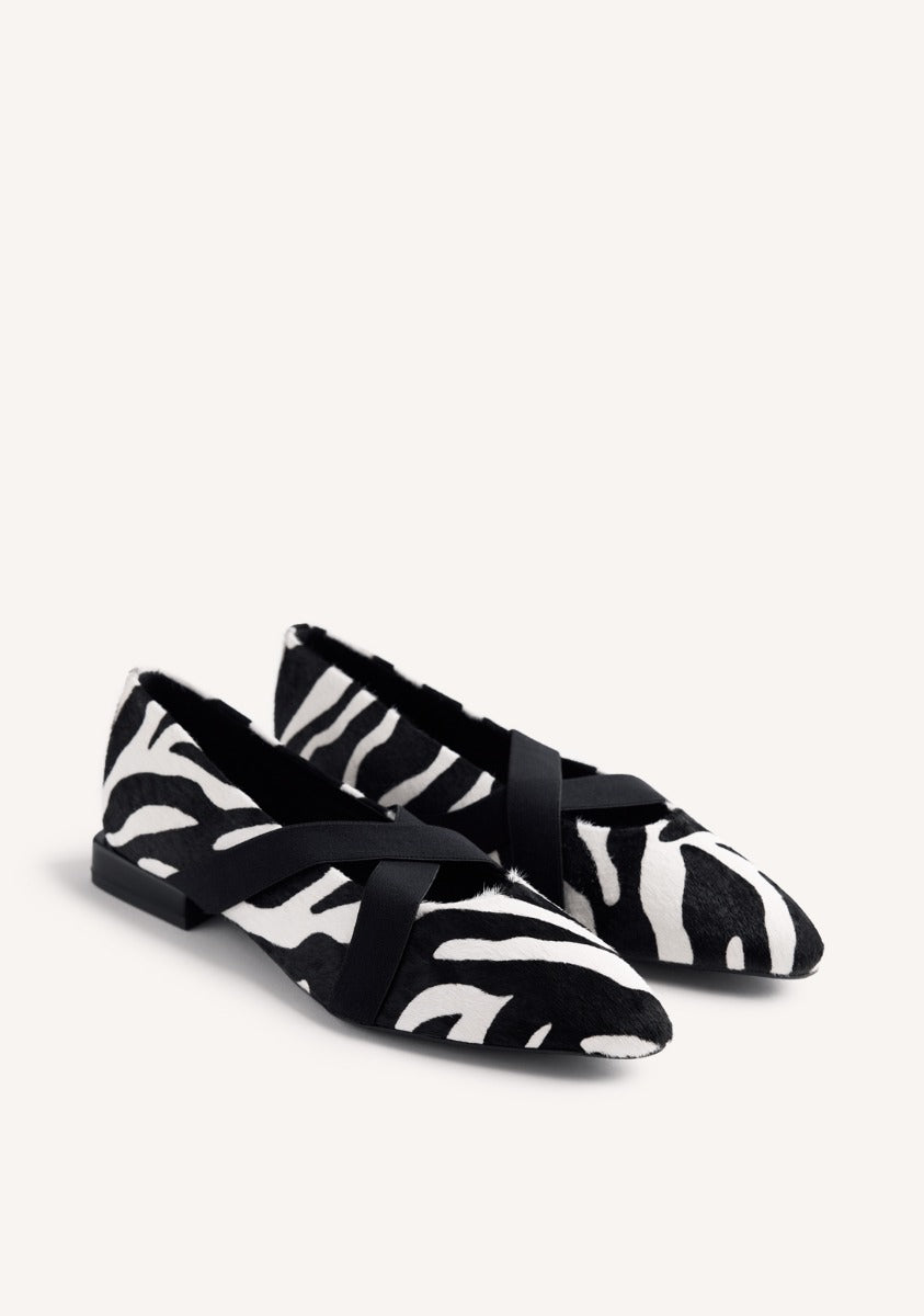 ANIMAL PRINT LEATHER BALLET FLATS MILACA