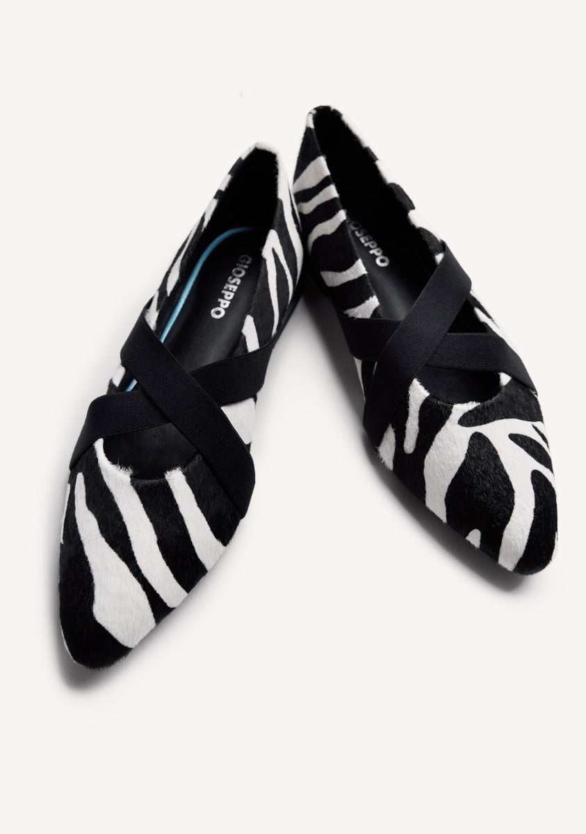ANIMAL PRINT LEATHER BALLET FLATS MILACA