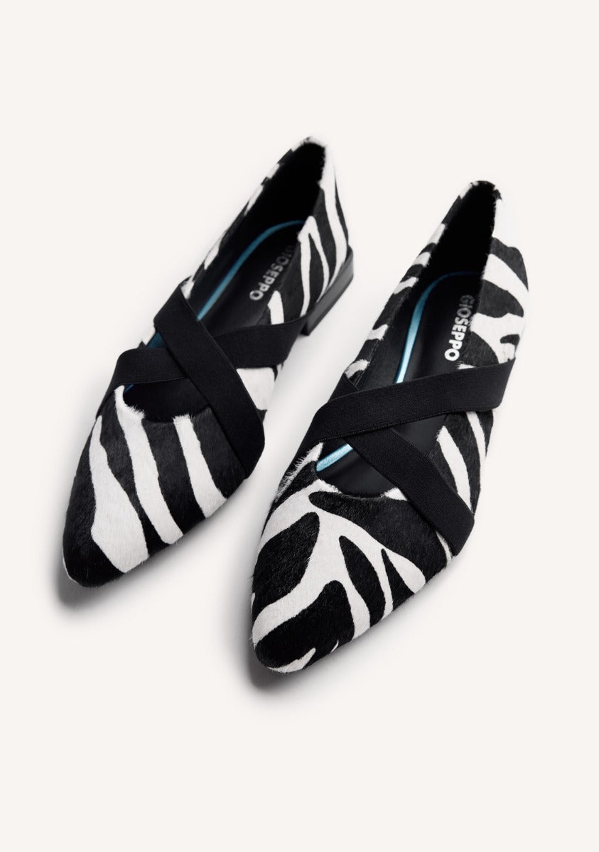 ANIMAL PRINT LEATHER BALLET FLATS MILACA