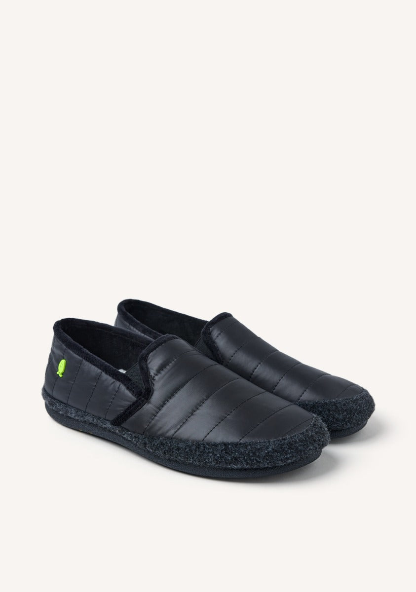 CLOSED HOUSE SLIPPERS WYKOFF