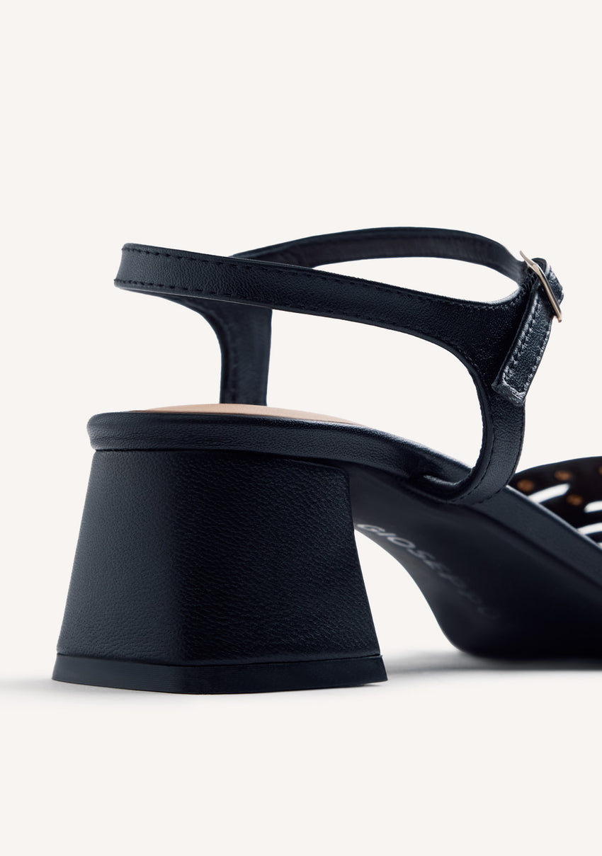 STUDDED LEATHER SANDALS BAIS