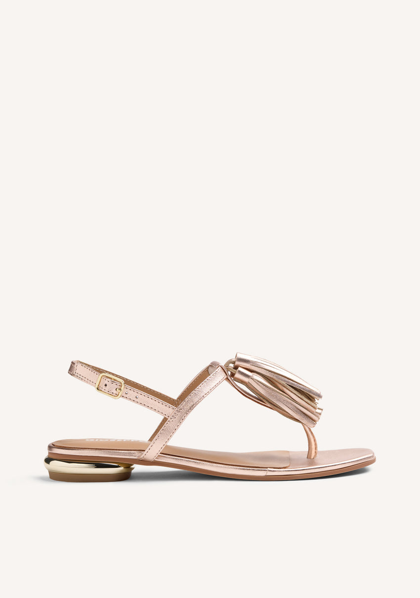 FRINGED SHINY LEATHER SANDALS ESCANABA
