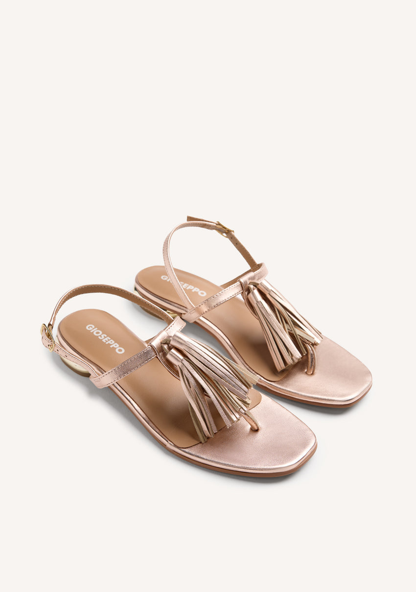 FRINGED SHINY LEATHER SANDALS ESCANABA