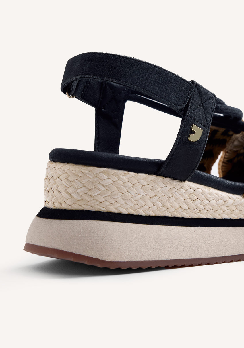 EMBROIDERED WEDGE SANDALS UGUNJA