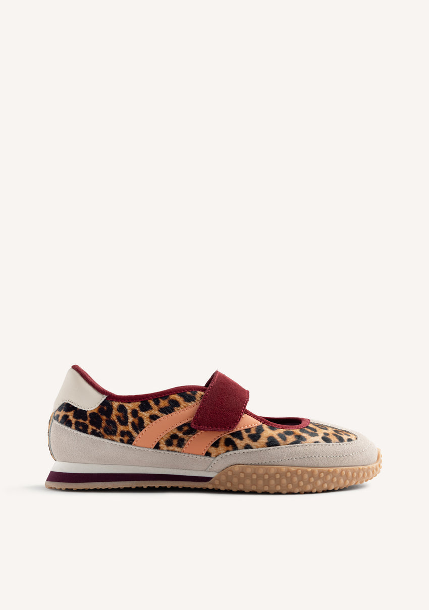 ANIMAL PRINT LEATHER SPORTY BALLET FLATS HOMA