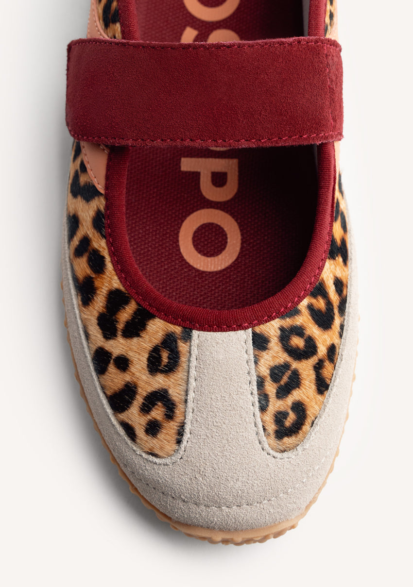 ANIMAL PRINT LEATHER SPORTY BALLET FLATS HOMA