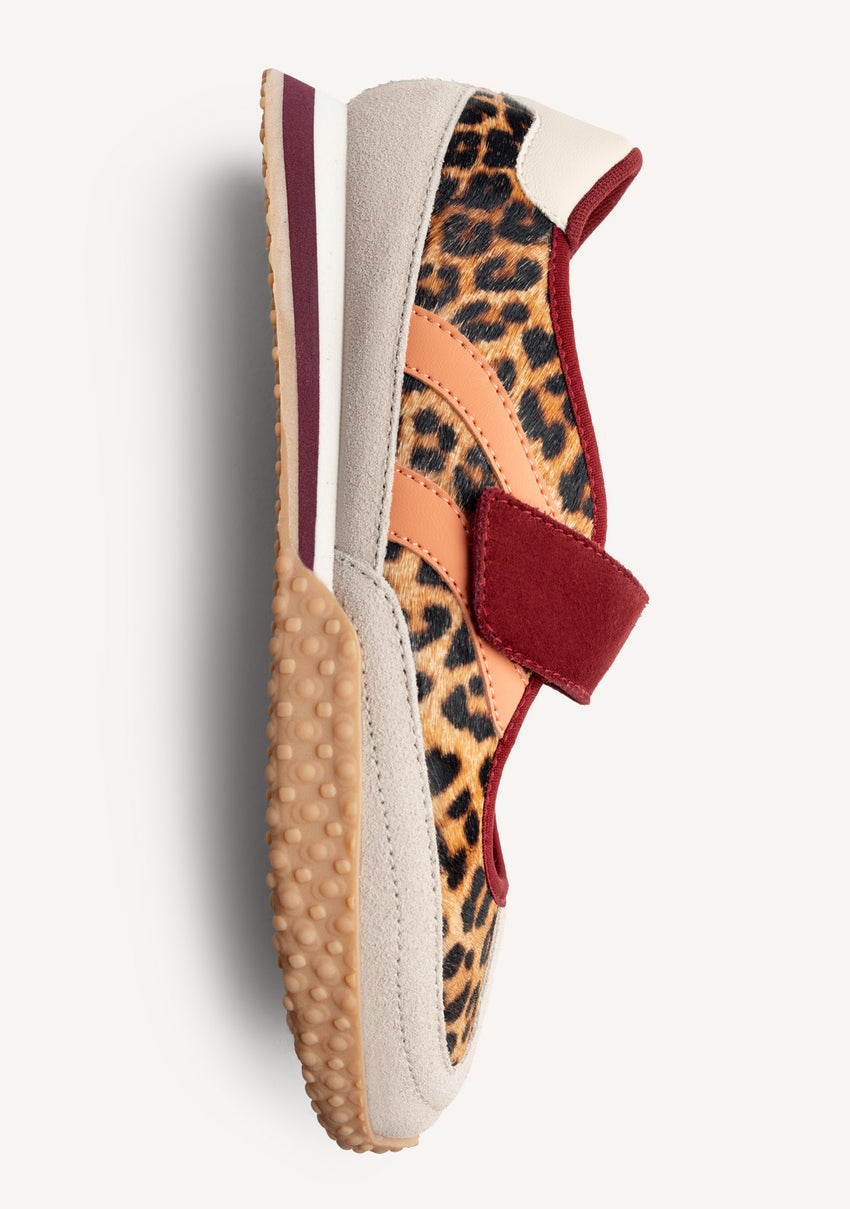 ANIMAL PRINT LEATHER SPORTY BALLET FLATS HOMA