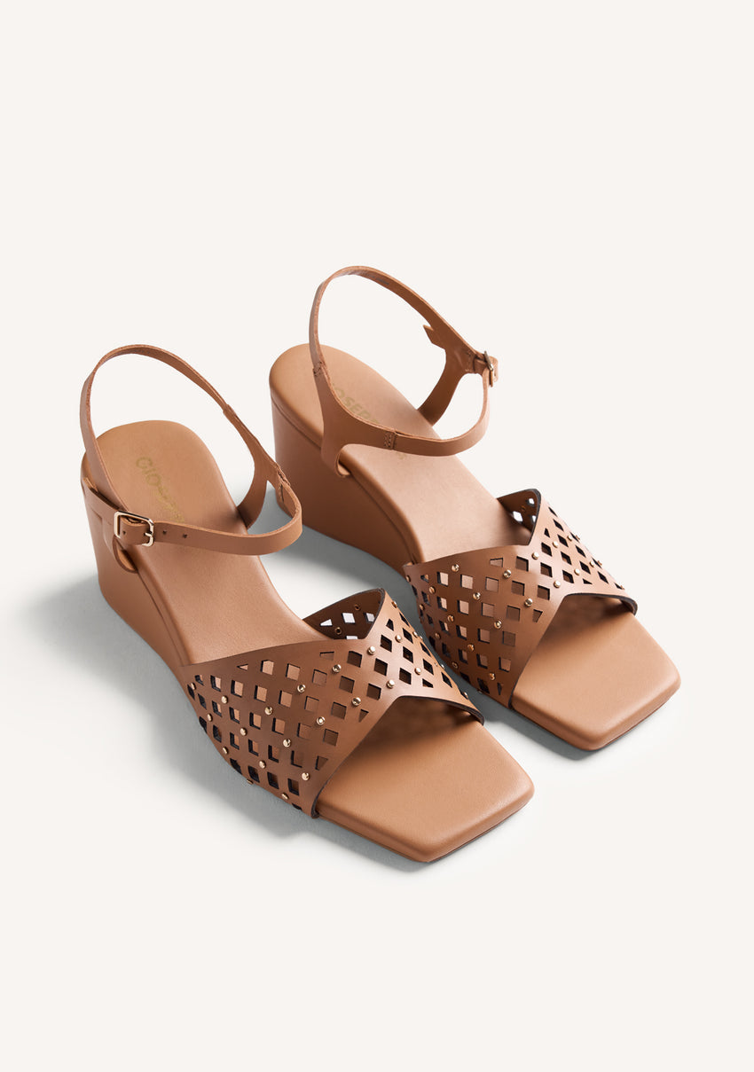 CUT-OUT AND STUDDED LEATHER HEELED SANDALS PESHTIGO