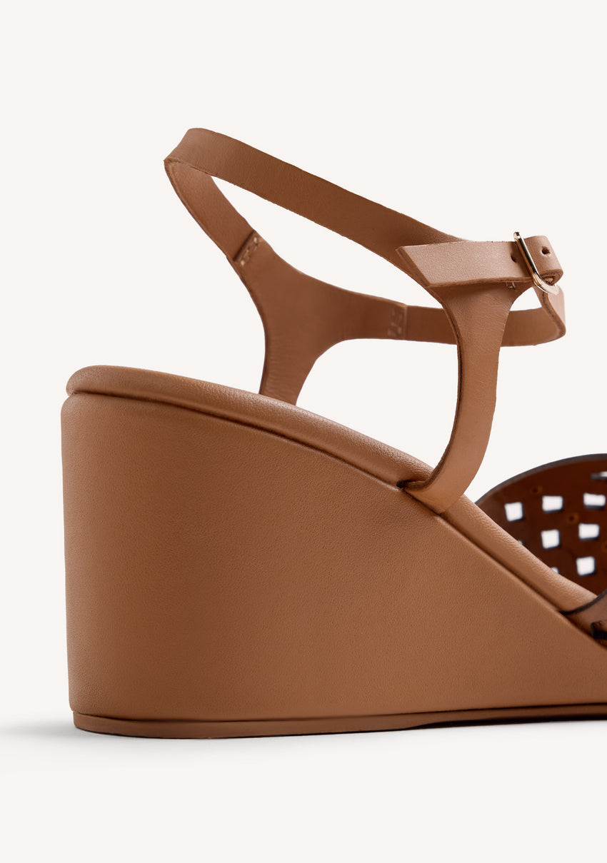 CUT-OUT AND STUDDED LEATHER HEELED SANDALS PESHTIGO