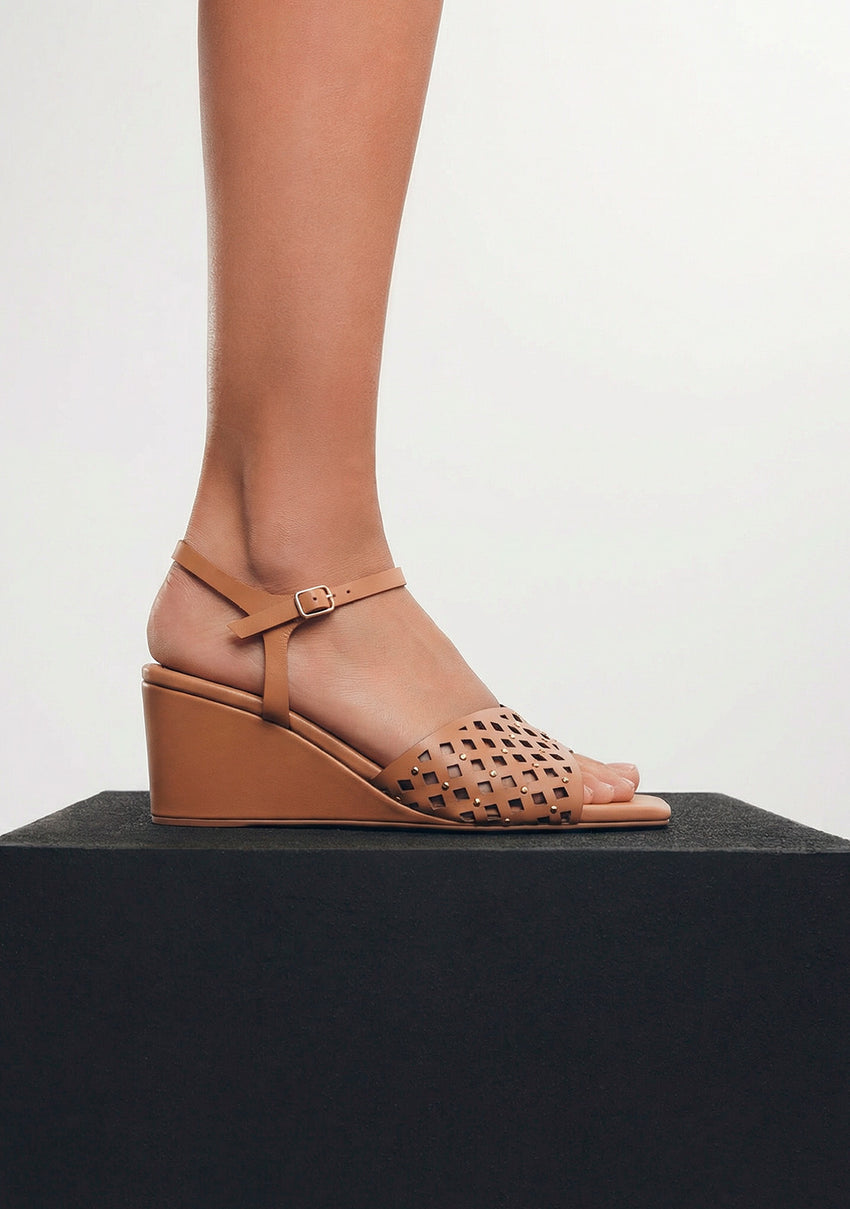 CUT-OUT AND STUDDED LEATHER HEELED SANDALS PESHTIGO