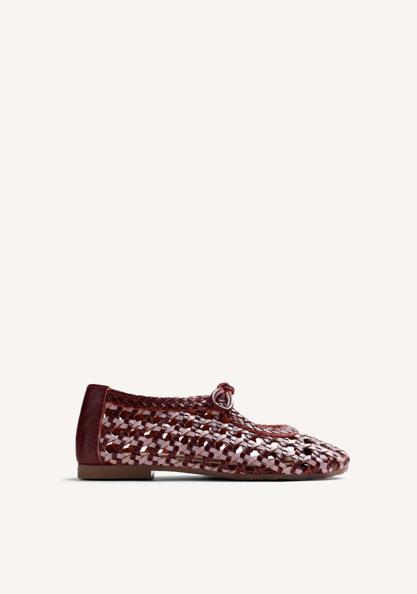 BRAIDED LEATHER BALLET FLATS BY MARÍA G. DE JAIME