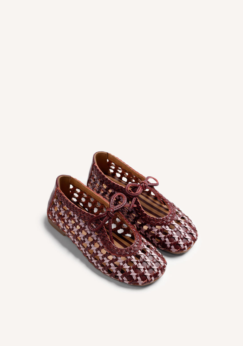 BRAIDED LEATHER BALLET FLATS BY MARÍA G. DE JAIME