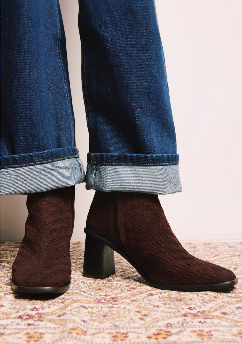 BROWN WOVEN LEATHER ANKLE BOOTS