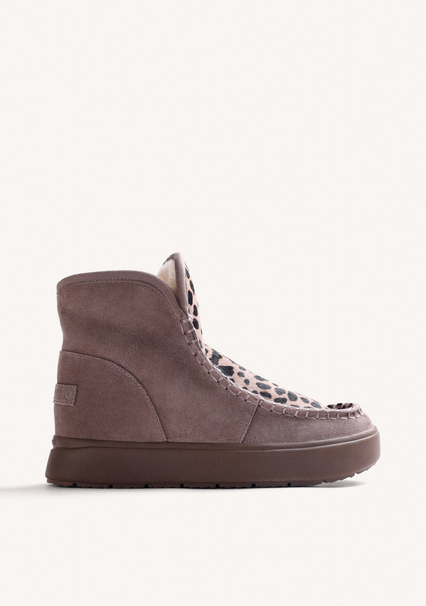TAUPE AUSTRALIAN SUEDE LEATHER BOOTS WITH ANIMAL PRINT