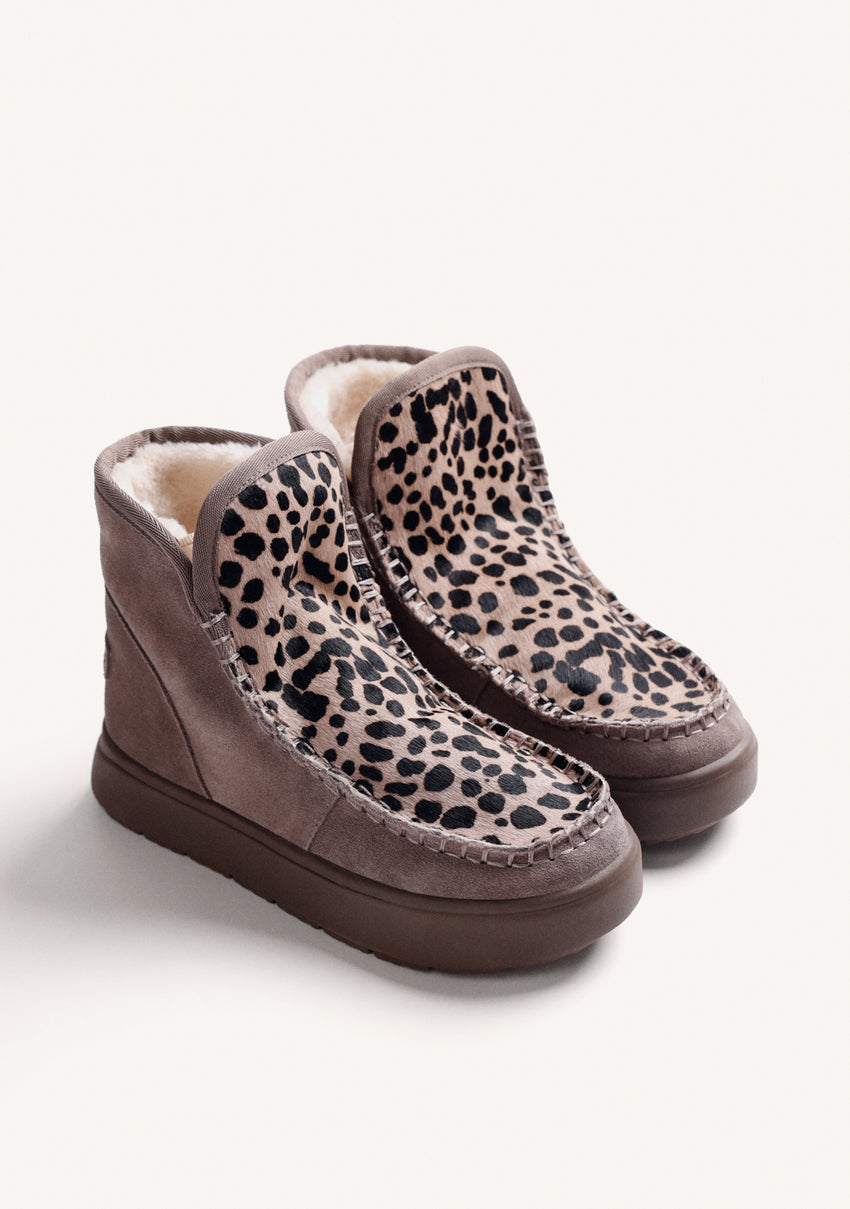 TAUPE AUSTRALIAN SUEDE LEATHER BOOTS WITH ANIMAL PRINT