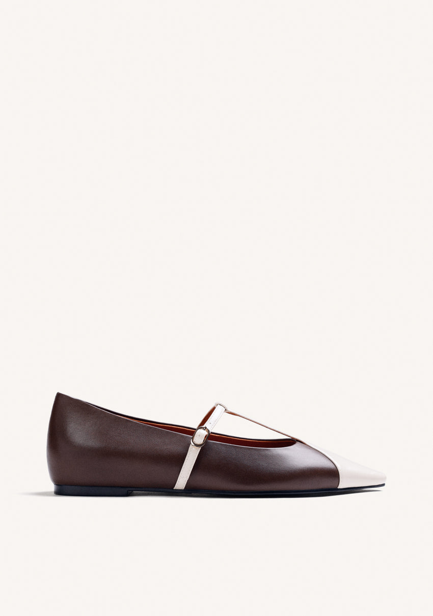 BROWN LEATHER WEDGE BALLET FLATS