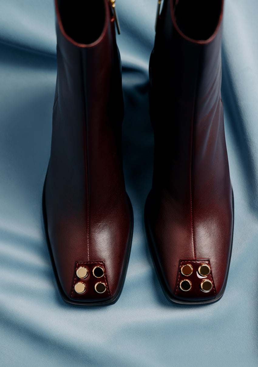 BURGUNDY LEATHER ANKLE BOOTS WITH STUDS