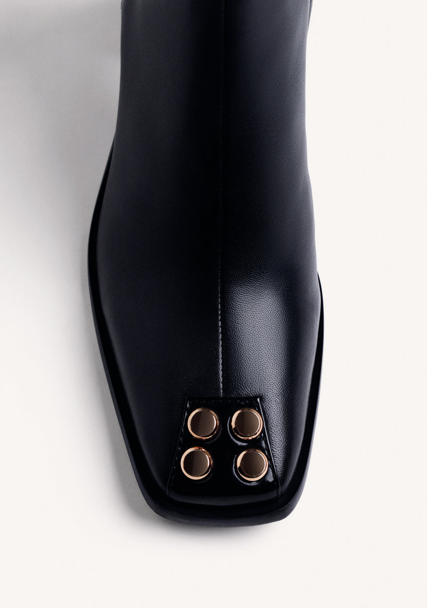 BLACK LEATHER ANKLE BOOTS WITH STUDS