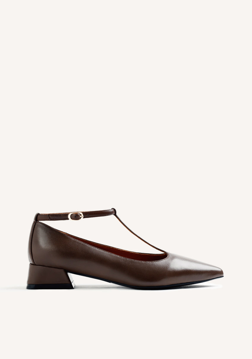 BROWN HEEL SHOES