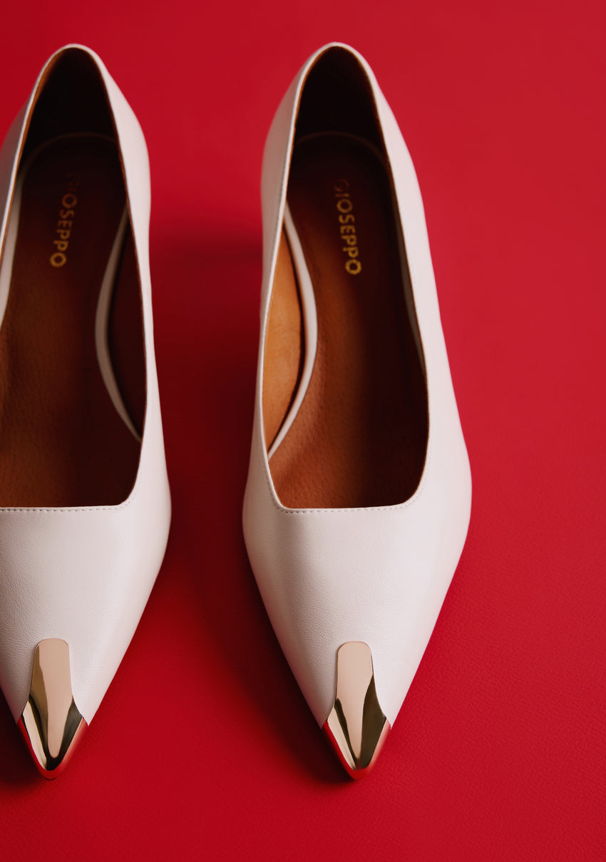 CREAM HEEL SHOES