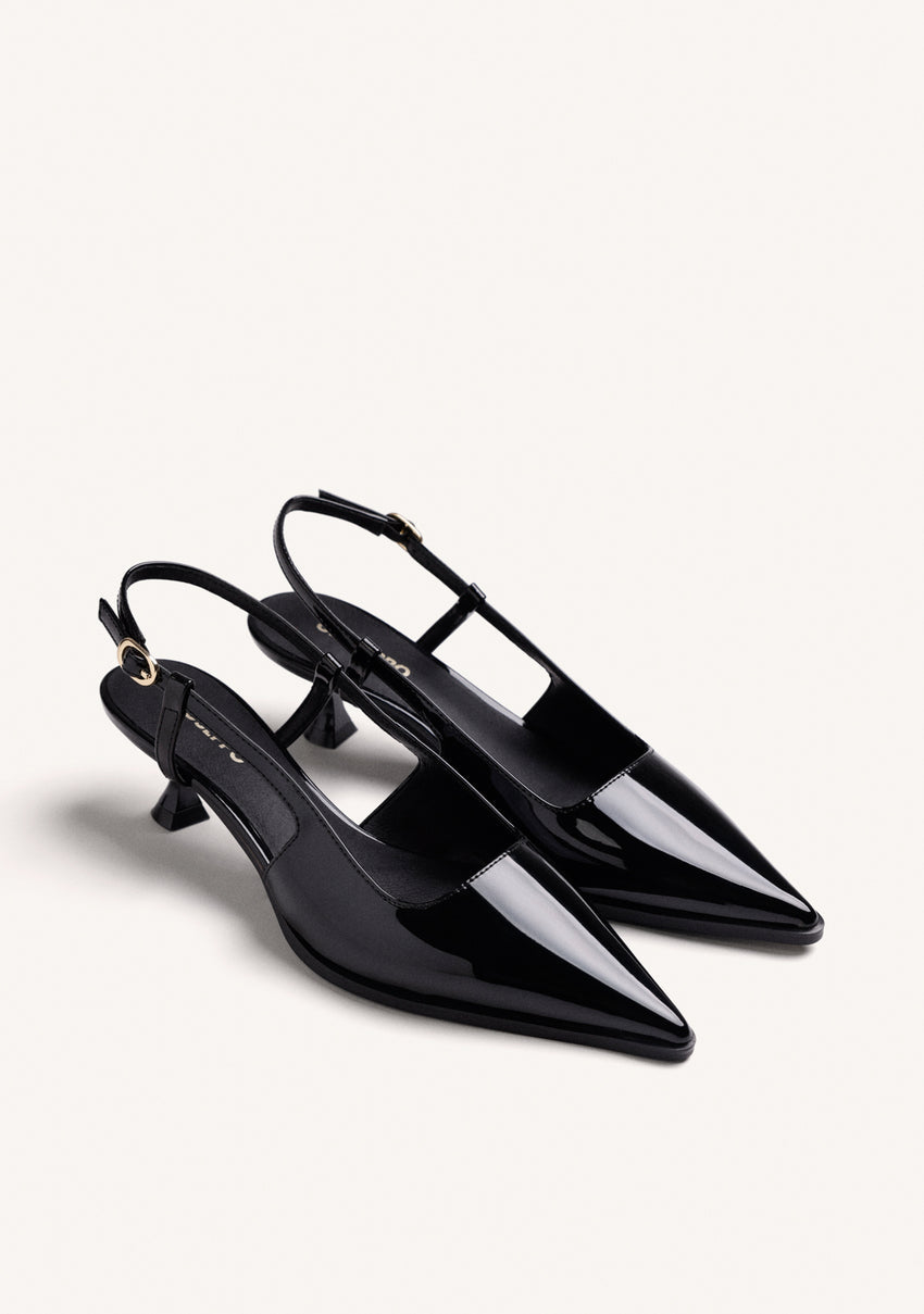 BLACK BACKLESS HEEL SHOES