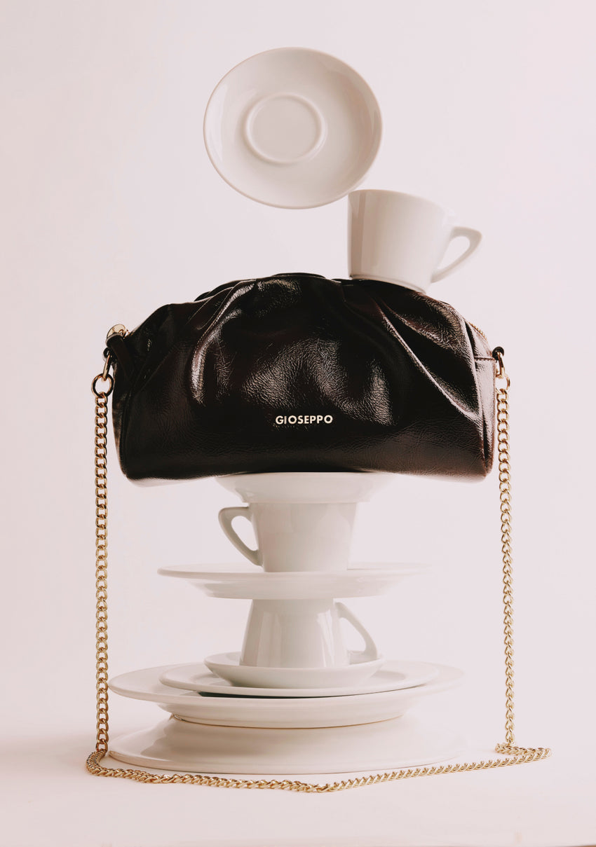 BROWN WRINKLED EFFECT CROSSBODY BAG