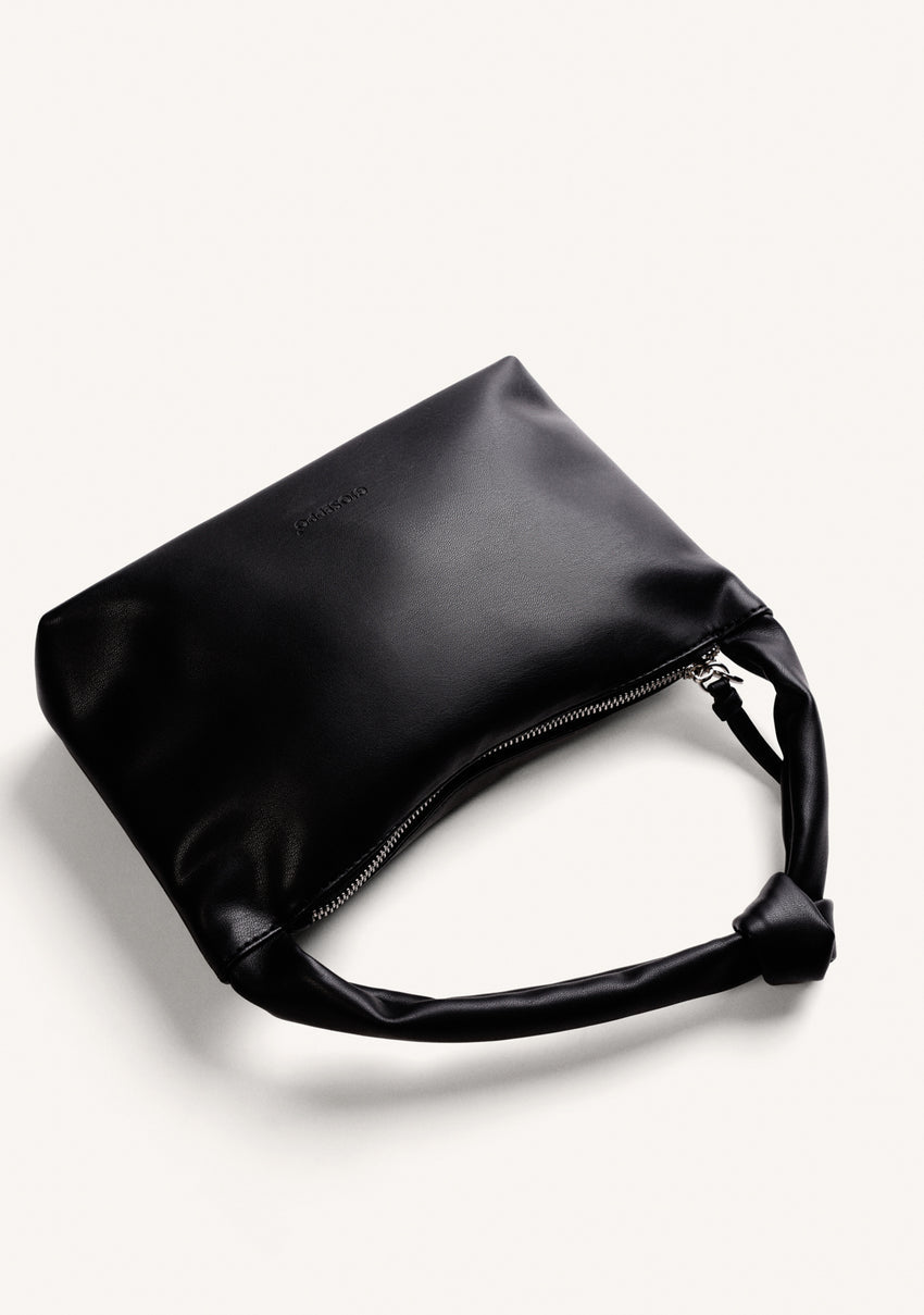 BLACK SHOULDER BAG