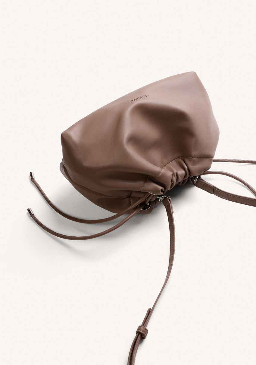 TAUPE BUCKET BAG