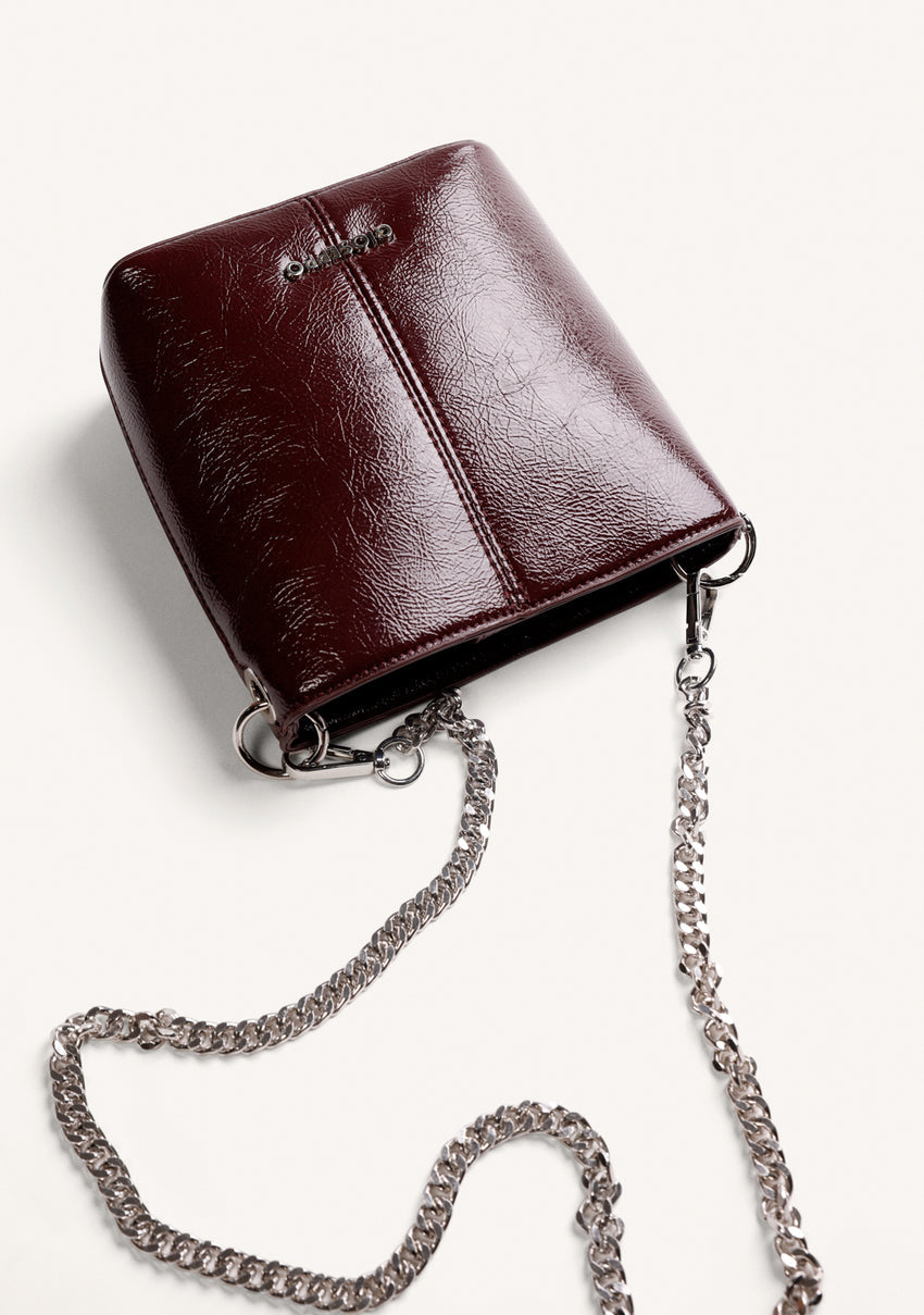 BURGUNDY BUCKET BAG