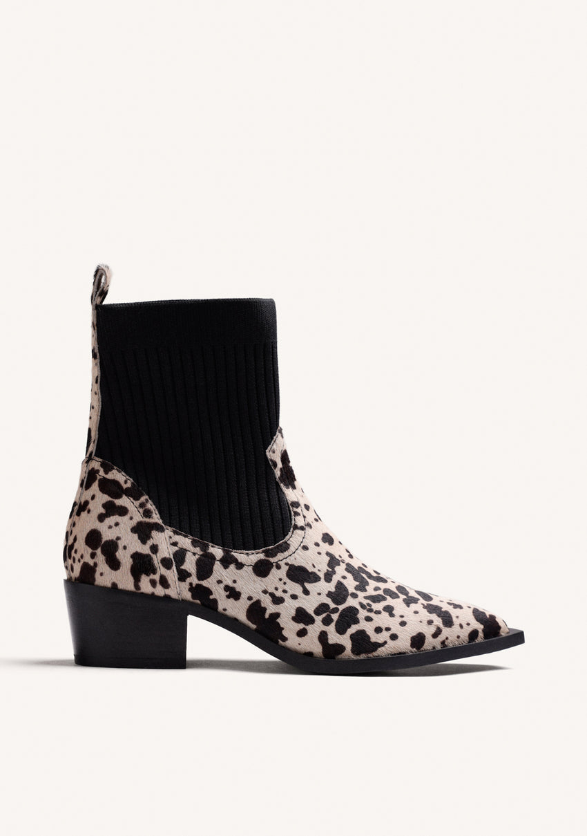 ELASTIC COWBOY ANIMAL PRINT LEATHER ANKLE BOOTS